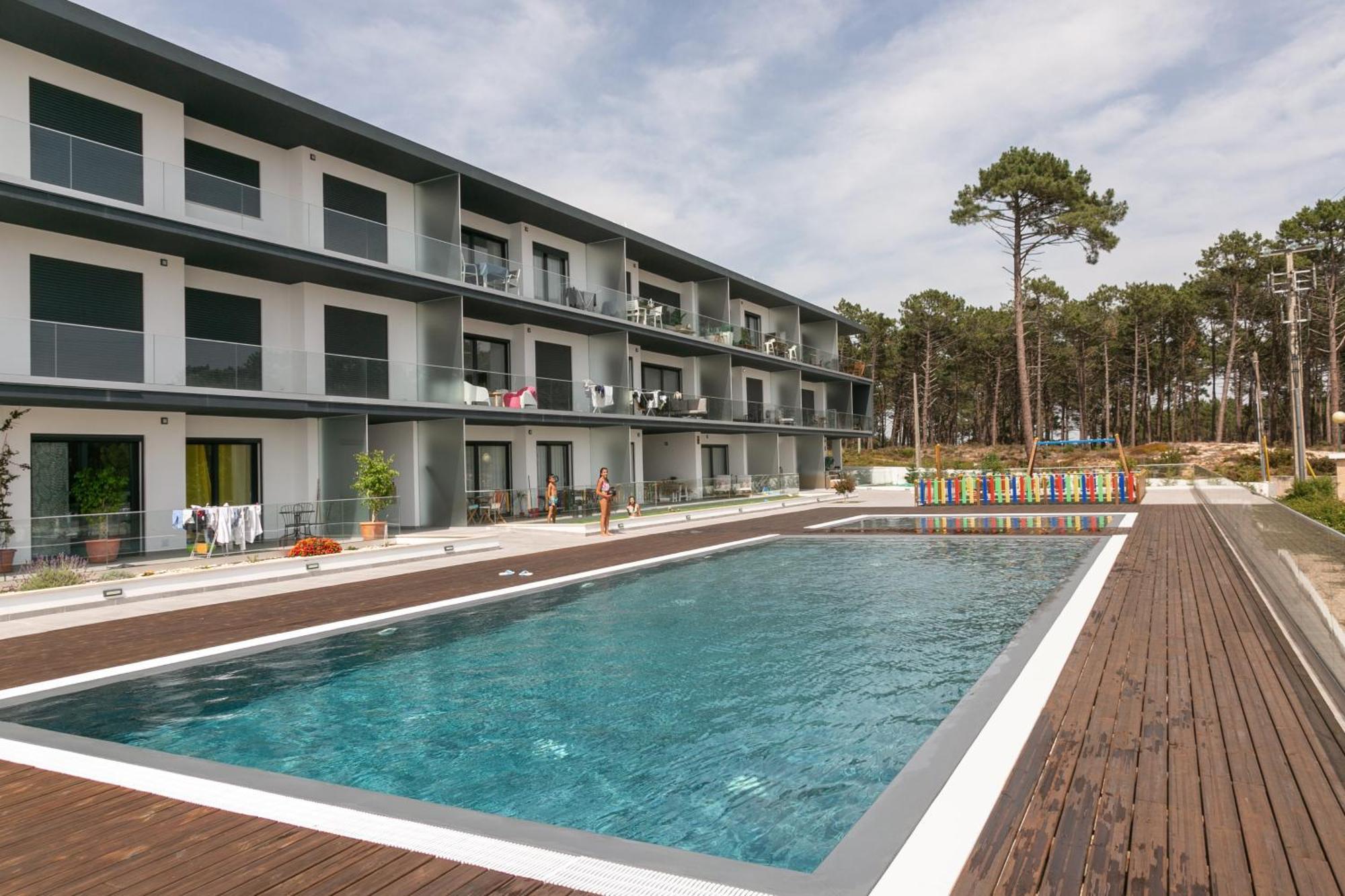 Sea & Sun Apartment Nazaré Exteriör bild